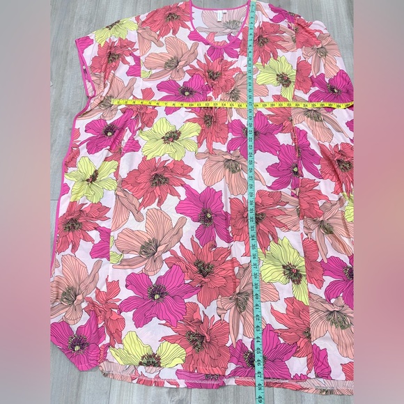 Joyspun Floral Sleepwear - Pink and Green Size L (12-14) - Picture 3 of 9